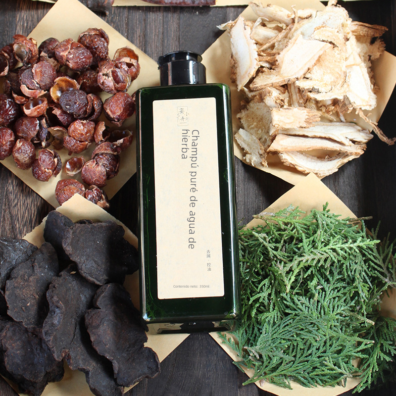 Herbal Shampoo with Natural Ingredients and No Silicone
